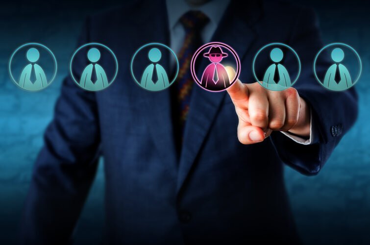 Corporate,Security,Manager,Identifies,A,Potential,Insider,Threat,In,A